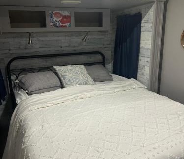 Flint Creek Other | Illinois Riverside Glamping Oasis at Flint Ridge