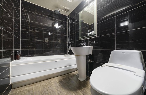Goyang Hotel | Ilsan Hwajeong June