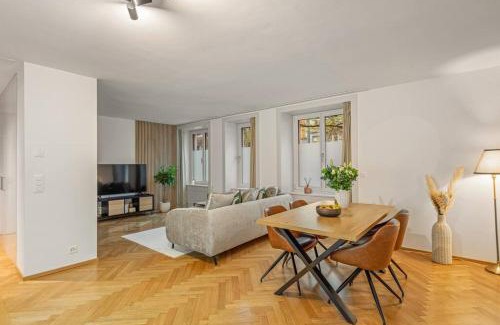 Center Apartment | Im Stadtzentrum gelegenes Apartment mit Kingsize Bed
