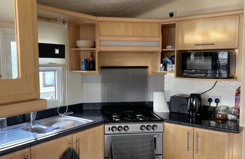 Monreith Cabin | Immaculate 2-bed Static Caravan at Monrieth
