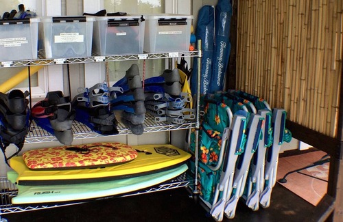 Kailua-Kona Apartment | Immaculate; Air Cond; Ocean/Garden views; Free Snacks, WiFi, HBO, & Showtime