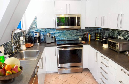 Fire Island Pines House | Immaculate Luxury Fire Island Pines Home, Gourmet Kitchen, Pool, Hot Tub Private