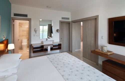 Puerto Plata Resort | Imperial Suites Cabarete: Secluded 1 BR, 1 Bath, with Kitchen & Pool