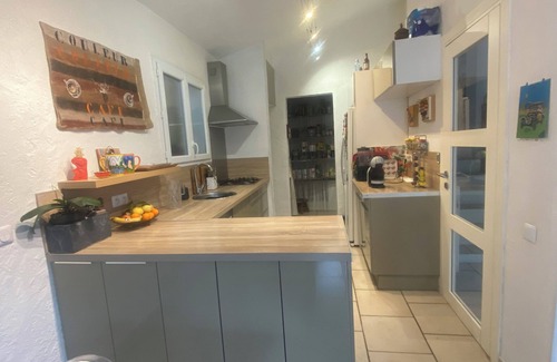 La Gaude House | In a private residential estate, quiet villa with private pool
