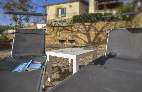 Pietraperzia Villa | In the heart of Sicily Villa Del Noce