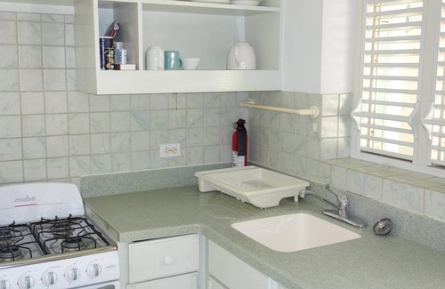 Silver Sands Apartment | Inchcape Seaside Villas right on Silver Sands Beach - Seaview Studio