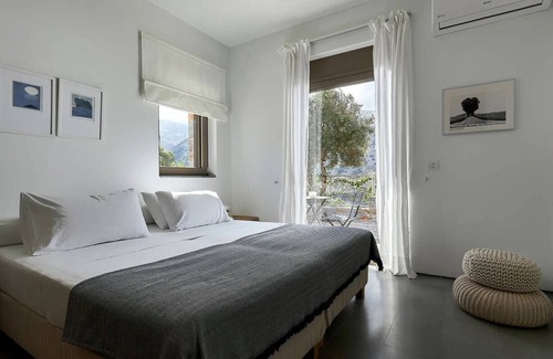 Vrachasi Villa | Incredible 5BR Villa Grand Ocean View in Crete