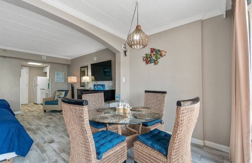 Myrtle Beach Condo | Incredible Poolside Suite@Caravelle!