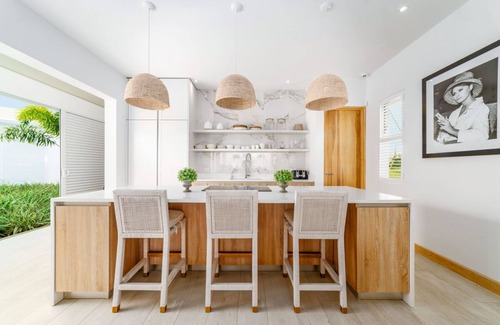 Deanes Villa | Incredible views of sea from the pool - Cool Breeze (3 bed)