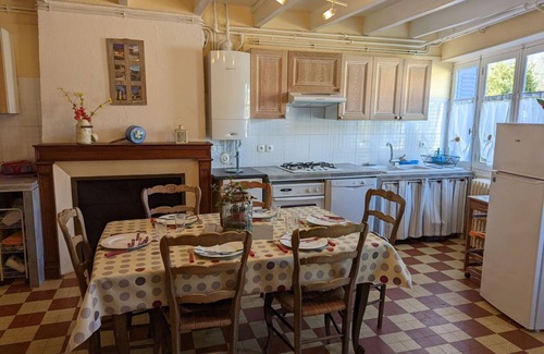 Cellefrouin Cottage | Independent house in nature with enclosed garden