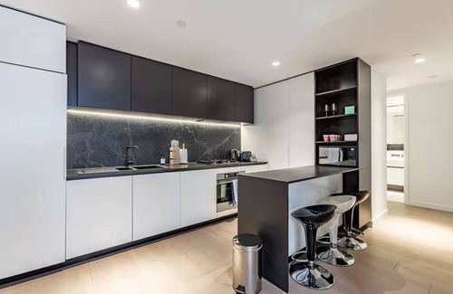 Melbourne Apartment | Indigo by Ready Set Stay