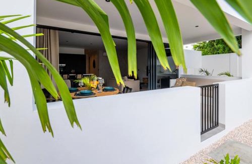 Jan Thiel Apartment | Indigo Suite Curaçao - A Brand New Modern Apartment on a secure resort close to the Beach
