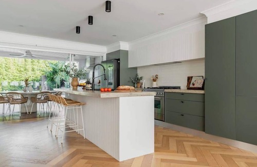 Huskisson House | 'Indio' - Huskisson Oasis with Heated Pool