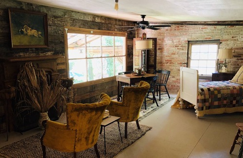 Eunice House | Industrial Loft @ Cypress Grove