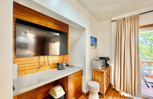 Antoneys Cay Hotel | INFINITY BAY Building 1 Second Floor, No Resort Fee, Breakfast and Gym Included