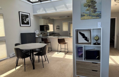 North Oyster Condo | INN OF THE SEA - Stunning views~ Oceanfront Pool & Hot Tub, Private Dock