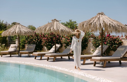 Dafni Villa | Ino Villa, Unique Group Gatherings