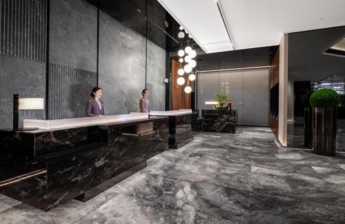 Xuhui Hotel | Intercity Shanghai Xujiahui - Free Minibar and near Yishan Road Metro Station