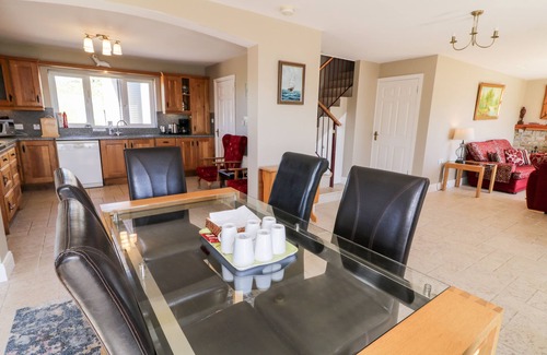 Gortnalughoge House | INVERBEG COTTAGE 1, pet friendly, with open fire in Downings