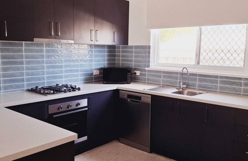 Rockingham Apartment | Inviting Stay in Rockingham City Centre