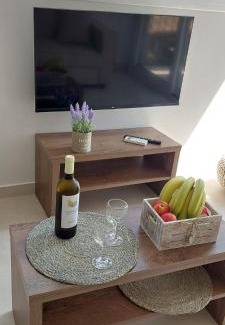 Perama Apartment | Ionian Paths