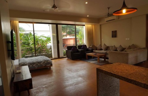 Nerul Apartment | Iris by Le Pension Stays