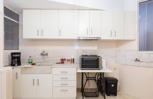 Kolonaki Apartment | Irodotou Grand Apartment