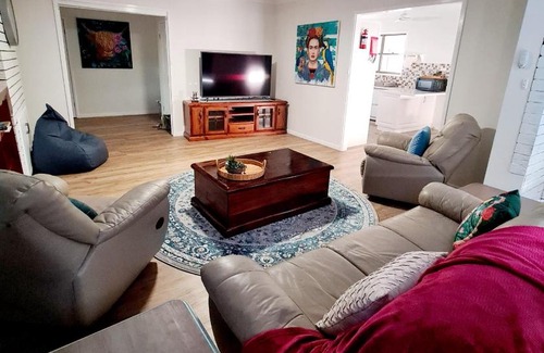 Canowindra House | Isabel's on Rodd - Your country escape.