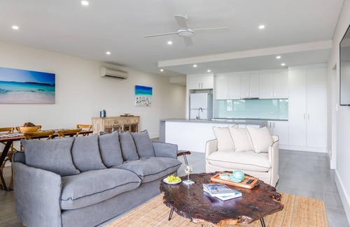 Huskisson Apartment | Ishtar Apartment 6- Luxury Living Accommodation
