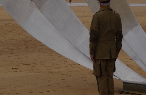 Saint-Germain-du-Pert House | ISIGNY / OMAHA the domain of peacocks
