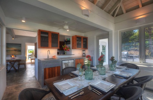 Puerto Ferro House | Island Girl is a Magnificent Home Very Near La Chata Beach in Bravos de Boston.