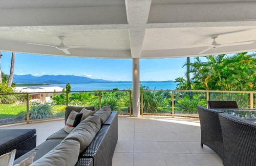 Port Douglas House | Island Point Villa 1 Port Douglas