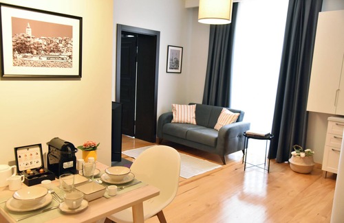 Cihangir Apartment | İstanbul Guesthouse (Adults Only 12+)