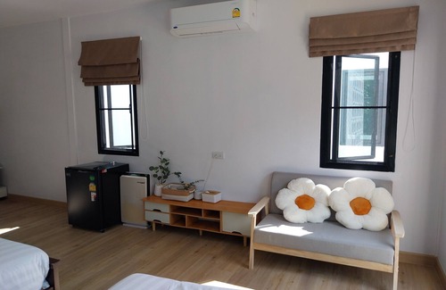 Si Racha Hotel | It My Life Cafe X Camp