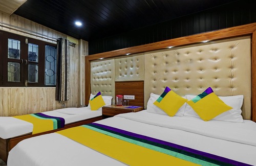 Mallital Hotel | Itsy by Treebo - Flatties