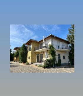 Balatonlelle Apartment | Ivett apartmanház