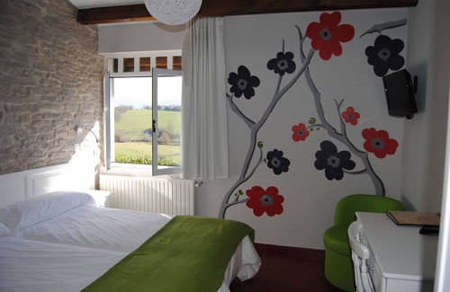 Ayala Hotel | Izalde