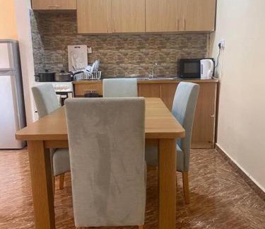 West Coast Division House | Izzy Guest House