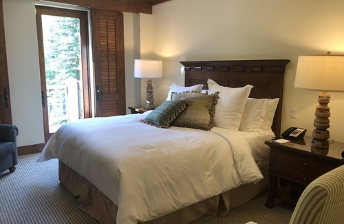 Teton Village Resort | Jackson Hole, located in Four Seasons Residence Club, 3 Bedroom 12/21/24-1/4/25