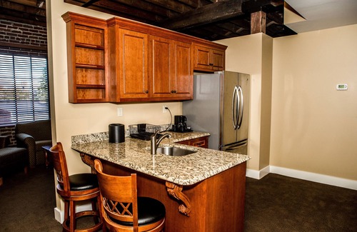 Pulaski Hotel | Jackson Park Inn, an Ascend Collection Hotel