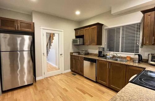 Chilliwack Proper Village West House | James House J&J Chilliwack