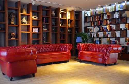 Haigang District Hotel | James Joyce Hotel Qinhuangdao Railway Station