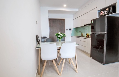 District 4 Apartment | JapaneseHost* Walk to BenNhaRong* CENTER* Gym&Pool*Near BuiVien, BenThanh Market