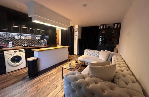 Le Busca Apartment | Jardins des Plantes, Parking Sécurisé et Terrasse. Quartier Privilégié !