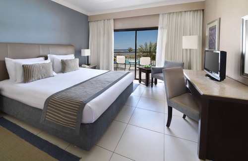 Village Road Resort | JAZ Aquamarine