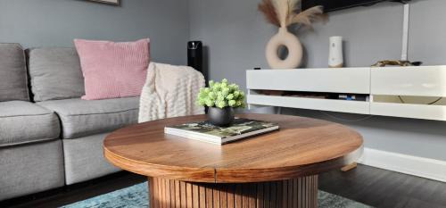 Fairview House | Jersey Haven NYC Next Door - Single car FREE PARKING