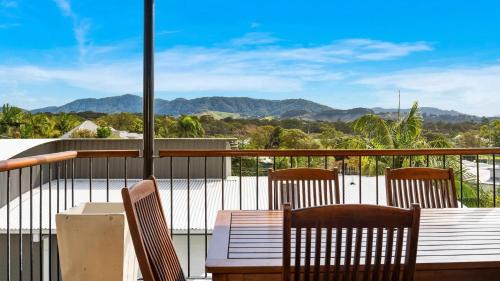 Coffs Harbour House | Jetty Escape Townhouse - Cafes, Parks, Beach
