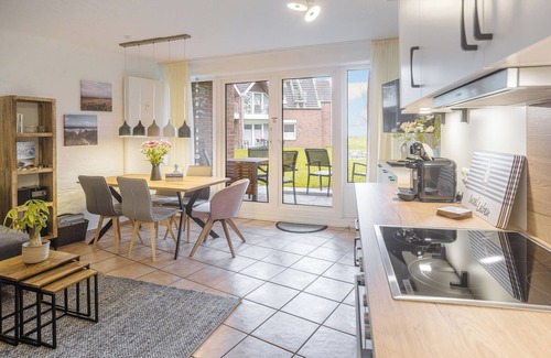Kronsgaard Apartment | Jewel with sea view - terrace, playground, activity room, infrared cabin