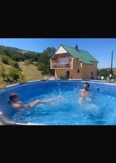 Savnik House | Jezerina