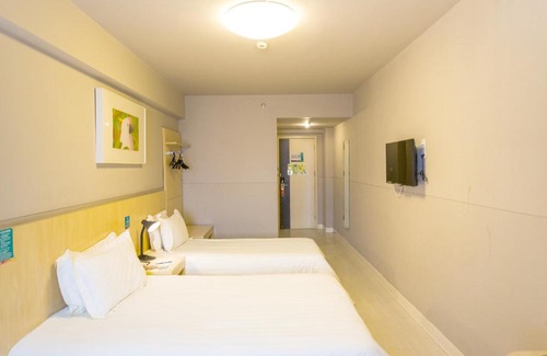Lianchi District Hotel | Jinjiang Inn Baoding Railway Station